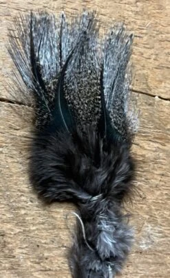 Badger Creek’s Authentic Coq De Leon Spade Or Shoulder Hackle 9 Badger Creek’s Authentic Coq De Leon Spade Or Shoulder Hackle -Fly Fishing Equipment Shop IMG 4444