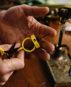 Loon Gator Grip Dubbing Spinner ( Black Or Yellow ) 7 Loon Gator Grip Dubbing Spinner ( Black Or Yellow ) -Fly Fishing Equipment Shop lgg3