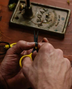 Loon Razor Scissors 4” Or 5” ( Black Or Yellow ) 11 Loon Razor Scissors 4” Or 5” ( Black Or Yellow ) -Fly Fishing Equipment Shop lrazd