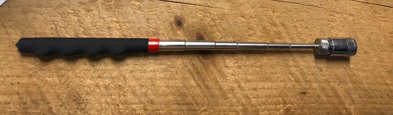 Badger Creek’s Telescoping- Expandable Magnetic LED Hook Wand 5 Badger Creek’s Telescoping- Expandable Magnetic LED Hook Wand - Image 3