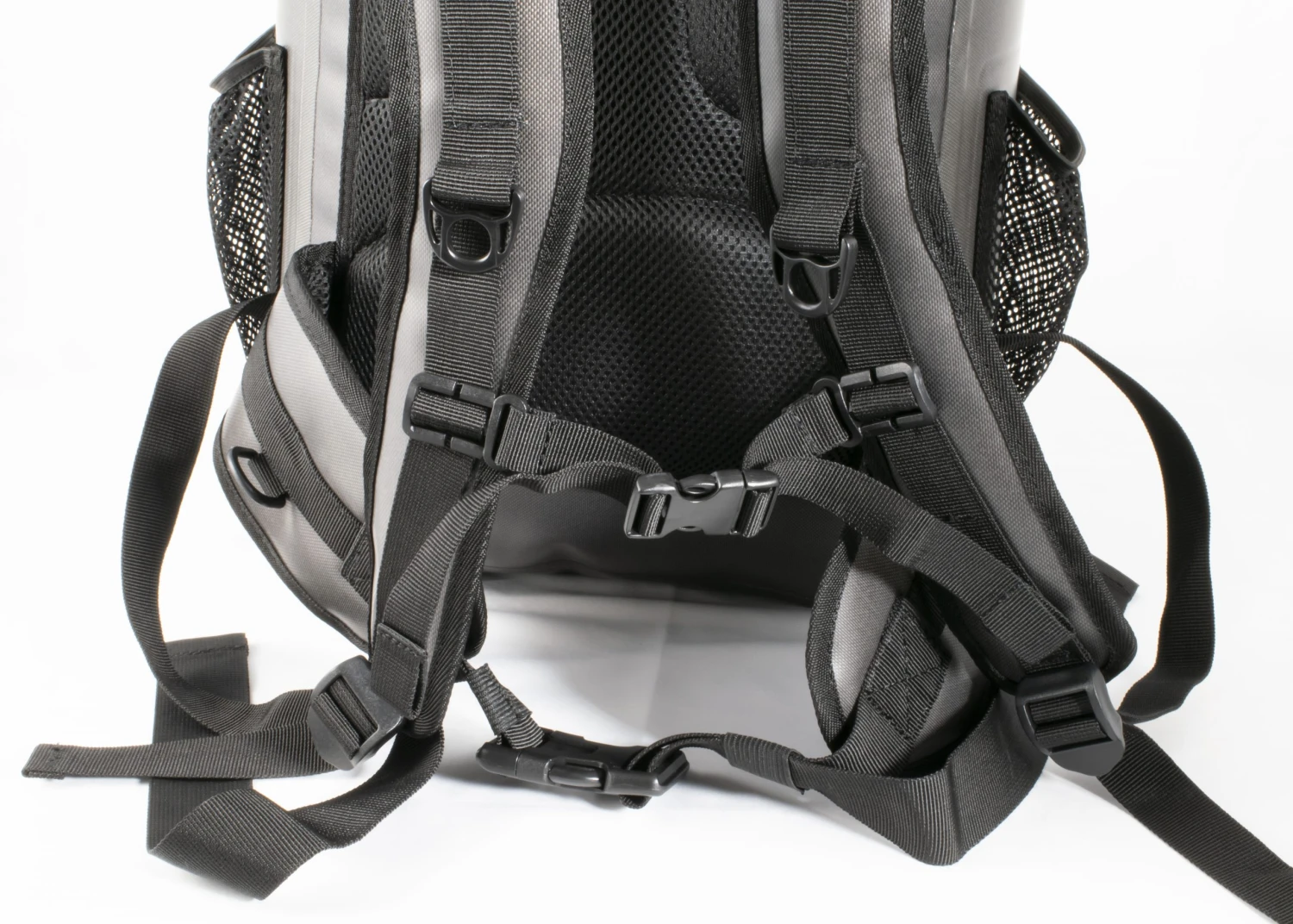 Yankee Fork 40L Submersible Back Pack 5 Yankee Fork 40L Submersible Back Pack - Image 3